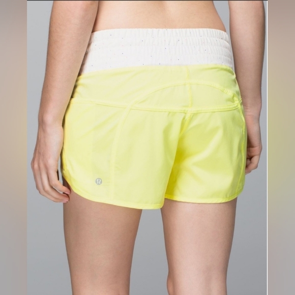 🍋Lululemon Short II with 4-way Stretch- size 10- used condition🍋 - Picture 2 of 9